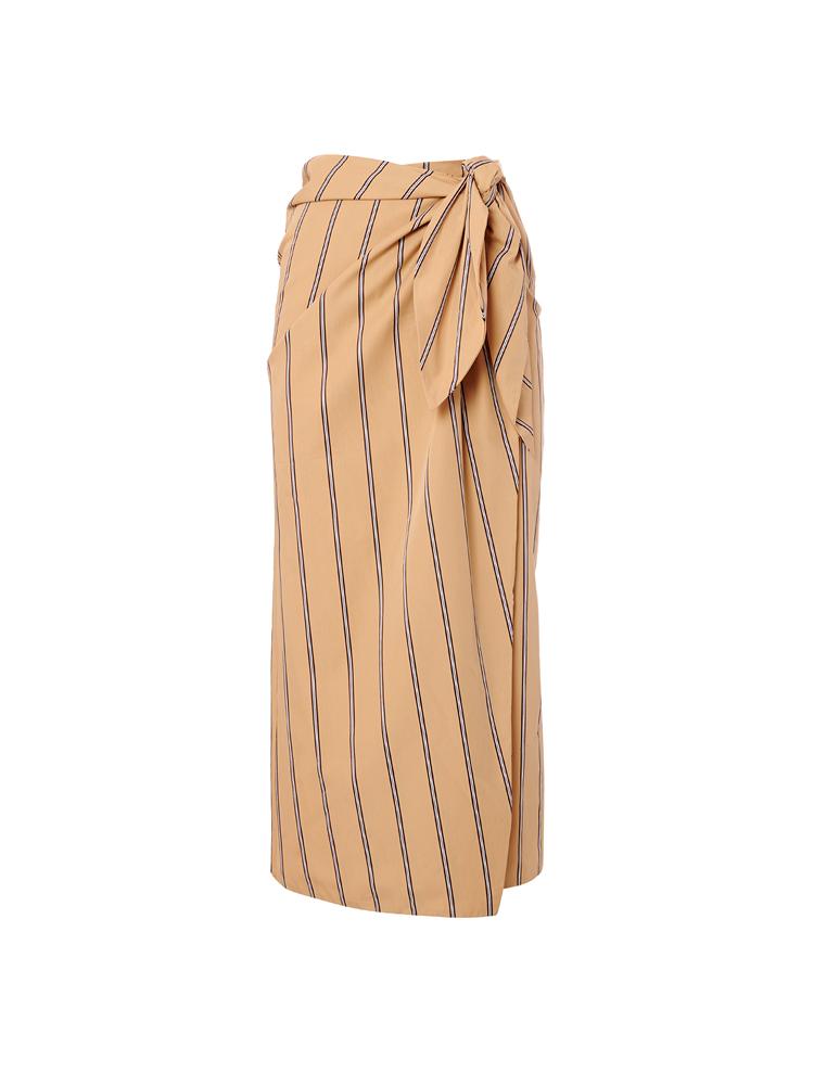 sf22-106-skirt-stripes-beige-black-milkwhite